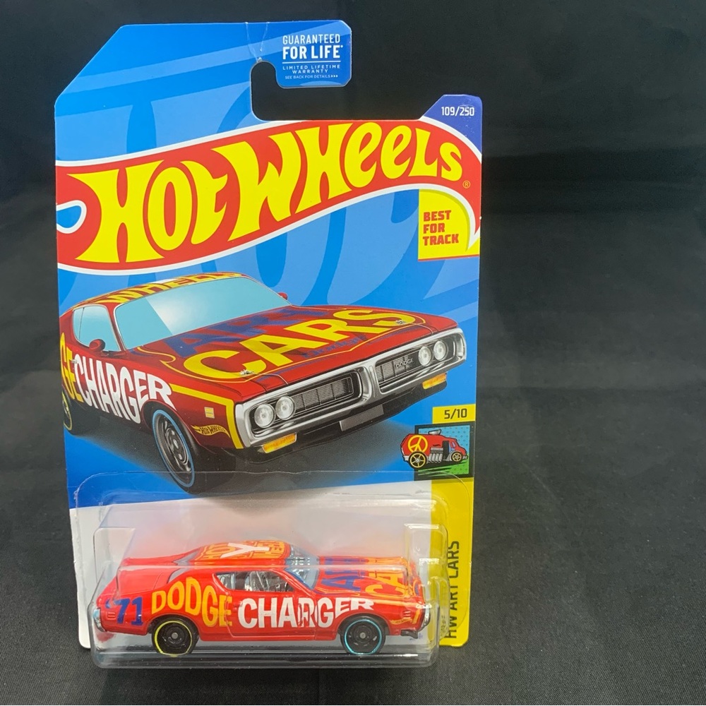 Hot wheels 71’ Dodge Charger